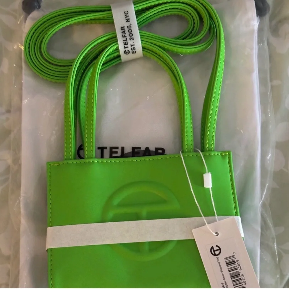 NWT Telfar Small Shopping Bag highlighter Green 🙅‍♂️🔹️SOLD OUT🔹️🙅‍♂️ - Picture 2 of 4